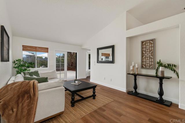 2663 Sutter St, Carlsbad CA: https://media.crmls.org/mediaz/7e3f4d10-fffd-49e5-b105-aea11ab1080c.jpg