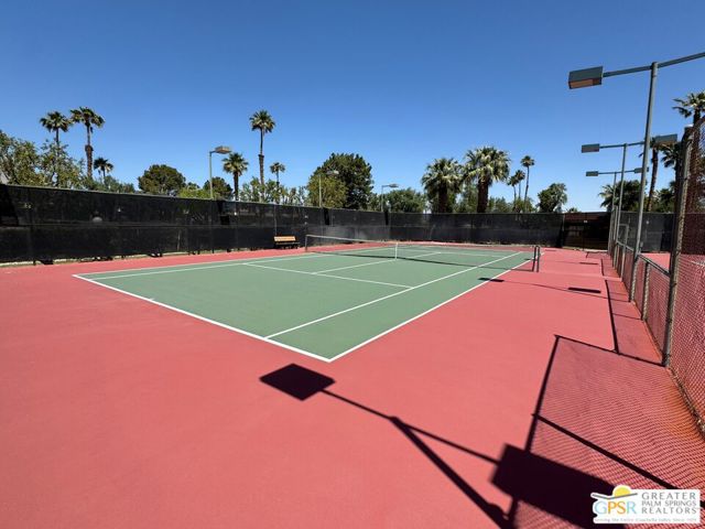 1533 N Sunflower Court, Palm Springs CA: https://media.crmls.org/mediaz/7e41a8b8-d242-4944-ae5a-9c1b381a0fa2.jpg