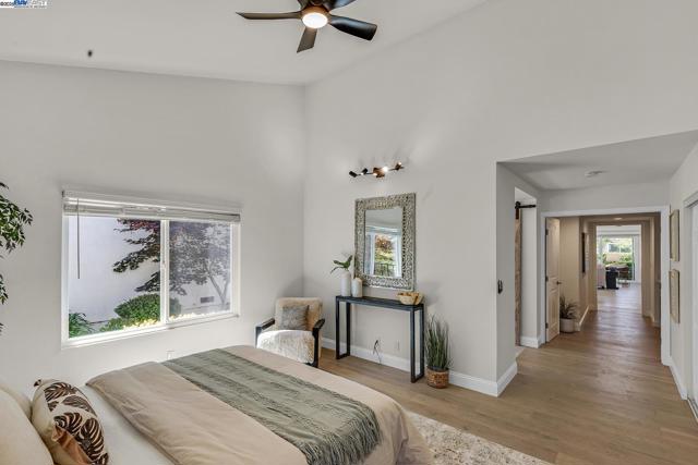 551 Cambrian Way, Danville CA: https://media.crmls.org/mediaz/7e420664-4e7e-4bcb-8a70-fa431d61c65f.jpg
