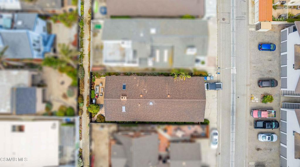 https://media.crmls.org/mediaz/7e422cea-d080-44ff-b73a-fc89237d4d8a.jpg?preset=X-Large