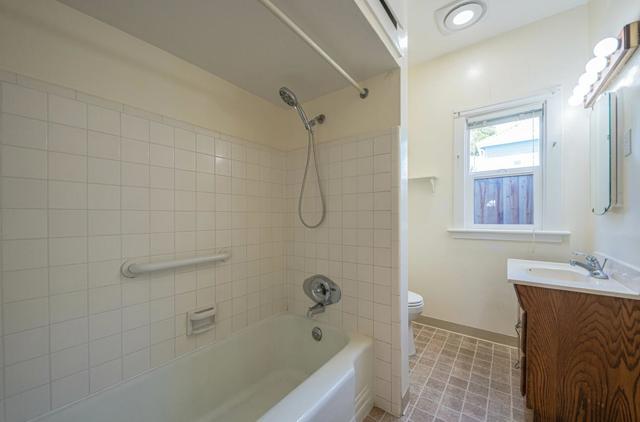 206 Cypress Avenue, Pacific Grove CA: https://media.crmls.org/mediaz/7e4278cd-f39d-4f56-842a-354a6bafd7ab.jpg
