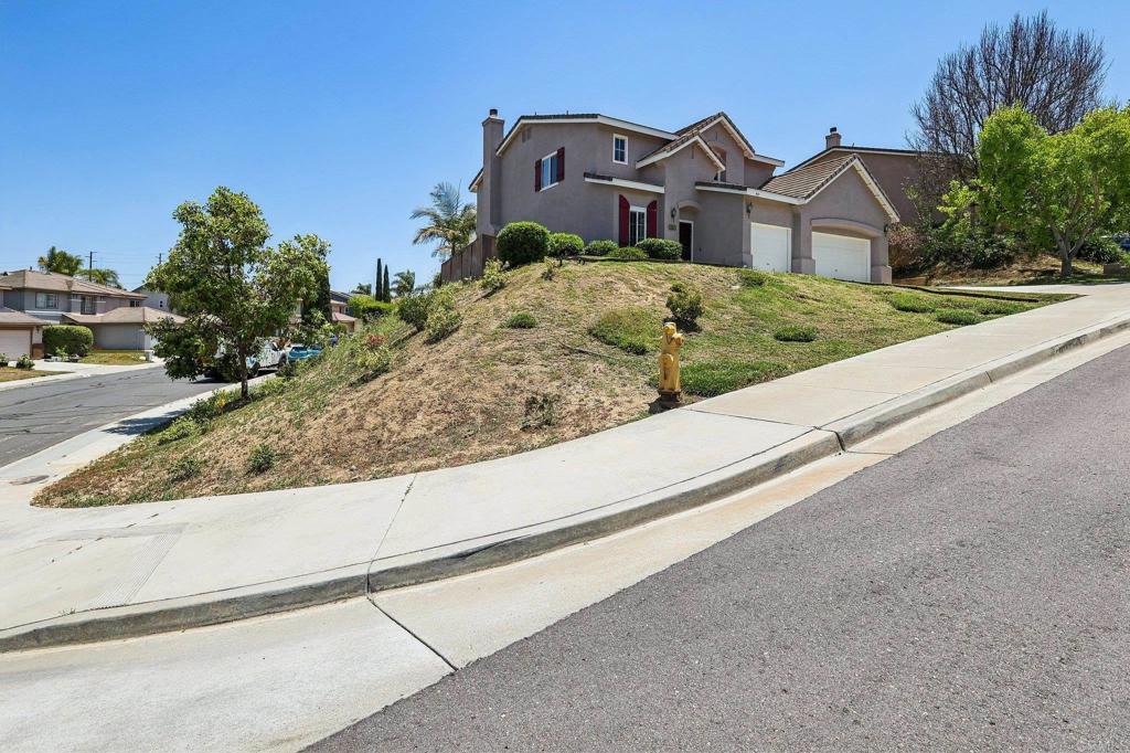 915 Applewilde Drive - photo 9