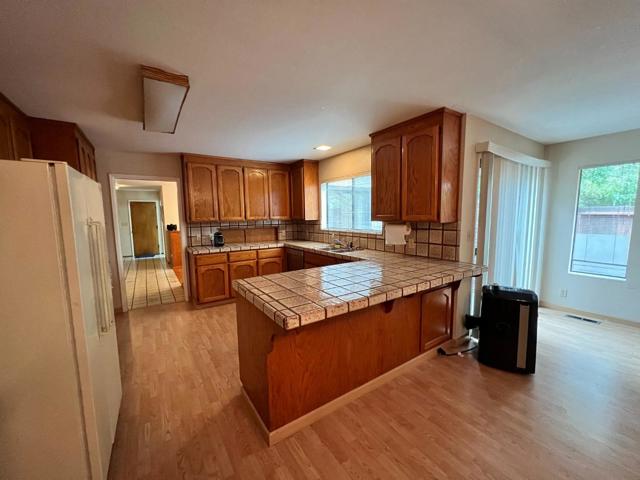 701 Christine Drive, Palo Alto CA: https://media.crmls.org/mediaz/7e42cc85-c34e-426f-8399-8a53b30b6444.jpg