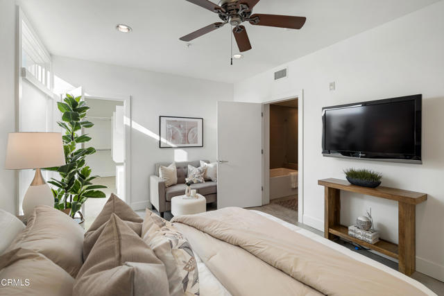Detail Gallery Image 12 of 38 For 133 S Los Robles Ave #501,  Pasadena,  CA 91101 - 2 Beds | 2 Baths