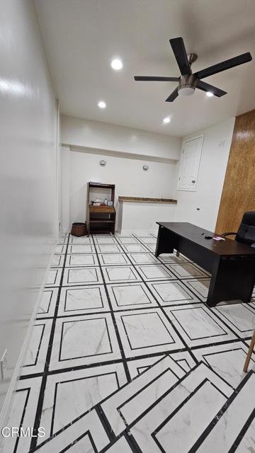 Detail Gallery Image 19 of 46 For 2786 Kennington Dr, Glendale,  CA 91206 - 4 Beds | 3 Baths