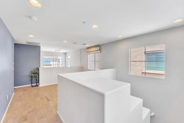 232 Paseo Gusto, Palm Desert CA: https://media.crmls.org/mediaz/7e450c38-1b81-433f-b232-f73e69c24ece.jpg