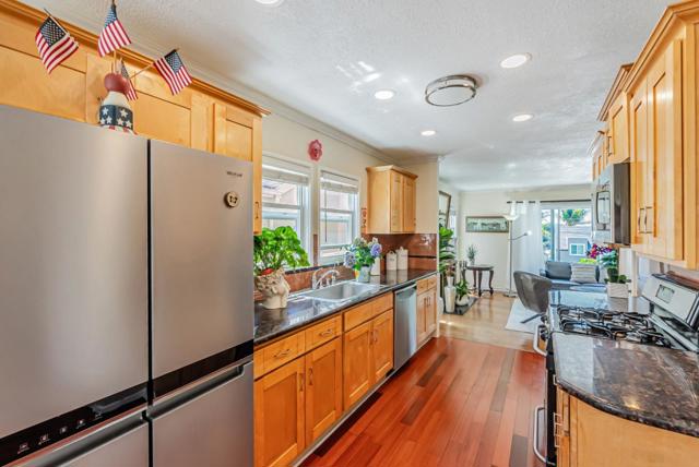604 Key Boulevard, Richmond CA: https://media.crmls.org/mediaz/7e455132-f7cd-4aec-a450-5f219ad2735a.jpg