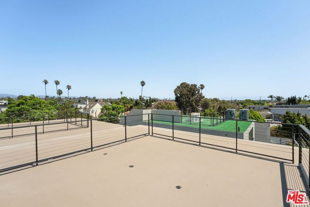 730 Indiana Ave, Venice, CA 90291, photo 13