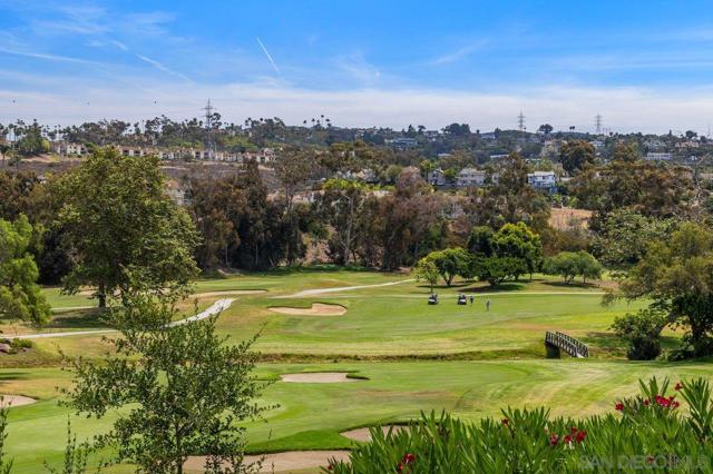 2564 Navarra Dr, Carlsbad CA: https://media.crmls.org/mediaz/7e45f666-cecb-46f5-891b-9e2da21da06f.jpg