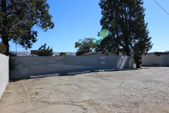 2025 Pacheco Pass Highway, Gilroy CA: https://media.crmls.org/mediaz/7e46d1fc-932b-413e-94b5-1eb1e6770125.jpg