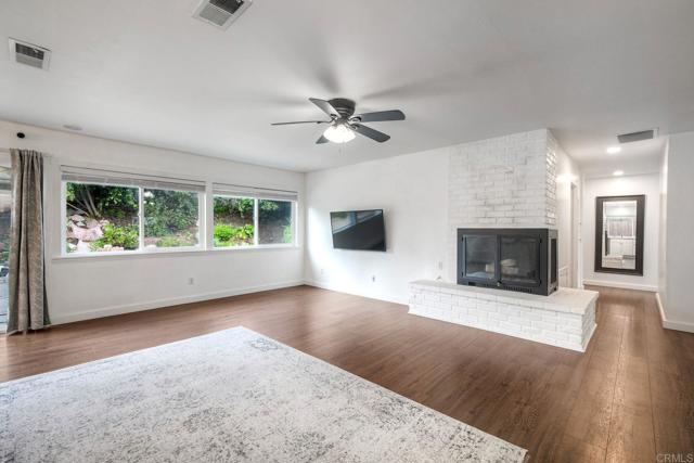 Detail Gallery Image 9 of 47 For 338 Rancho Vista Pl, Vista,  CA 92083 - 4 Beds | 2 Baths