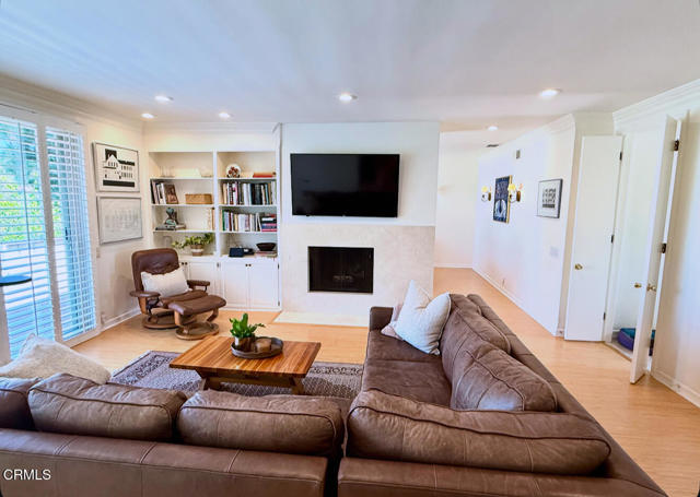 Detail Gallery Image 14 of 49 For 630 S Orange Grove Bld #5,  Pasadena,  CA 91105 - 3 Beds | 3 Baths