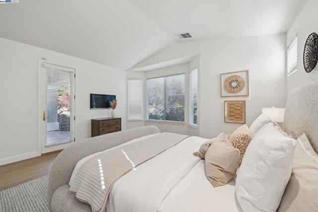 1221 Culet Ranch Rd, Danville CA: https://media.crmls.org/mediaz/7e48906a-0ed9-4b3e-8c0f-25c5c56f094f.jpg