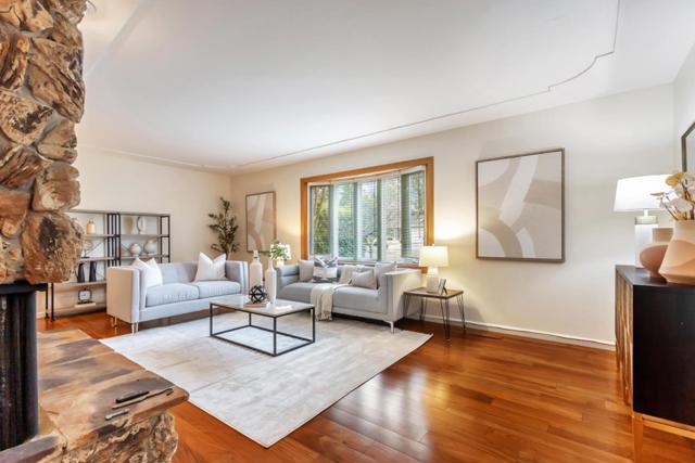 232 More Avenue, Los Gatos CA: https://media.crmls.org/mediaz/7e490185-2c37-483f-9df3-eab1744f12f1.jpg