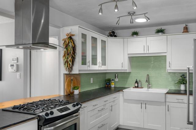 3375 Karok Avenue, San Diego CA: https://media.crmls.org/mediaz/7e4ab030-c3cc-4f97-91c1-c6597c875584.jpg