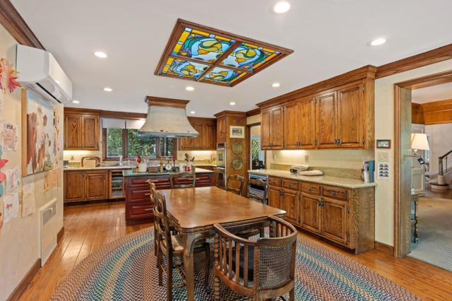 2155 Geri Lane, Hillsborough CA: https://media.crmls.org/mediaz/7e4d6632-b977-4d98-b376-3f58ba2dc0ab.jpg