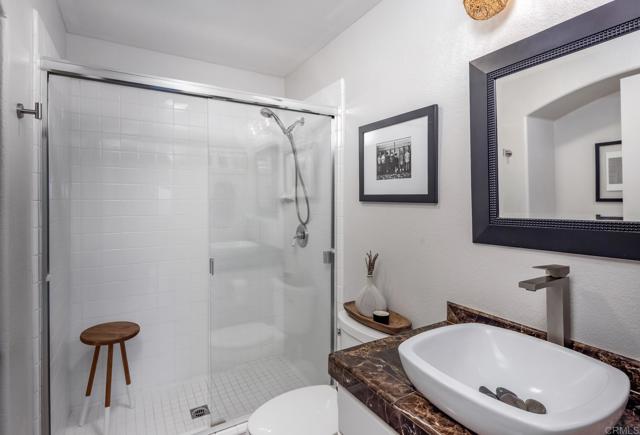 Detail Gallery Image 14 of 32 For 3459 Paseo Ancho, Carlsbad,  CA 92009 - 4 Beds | 3 Baths