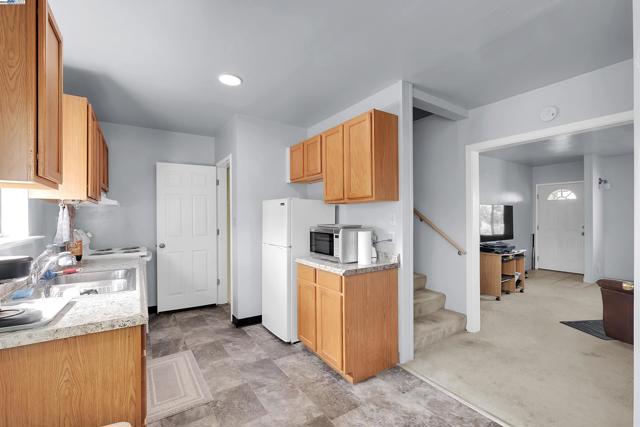 378 Park St, San Leandro CA: https://media.crmls.org/mediaz/7e4e19b5-8f46-4fe6-a828-380b1cc84695.jpg