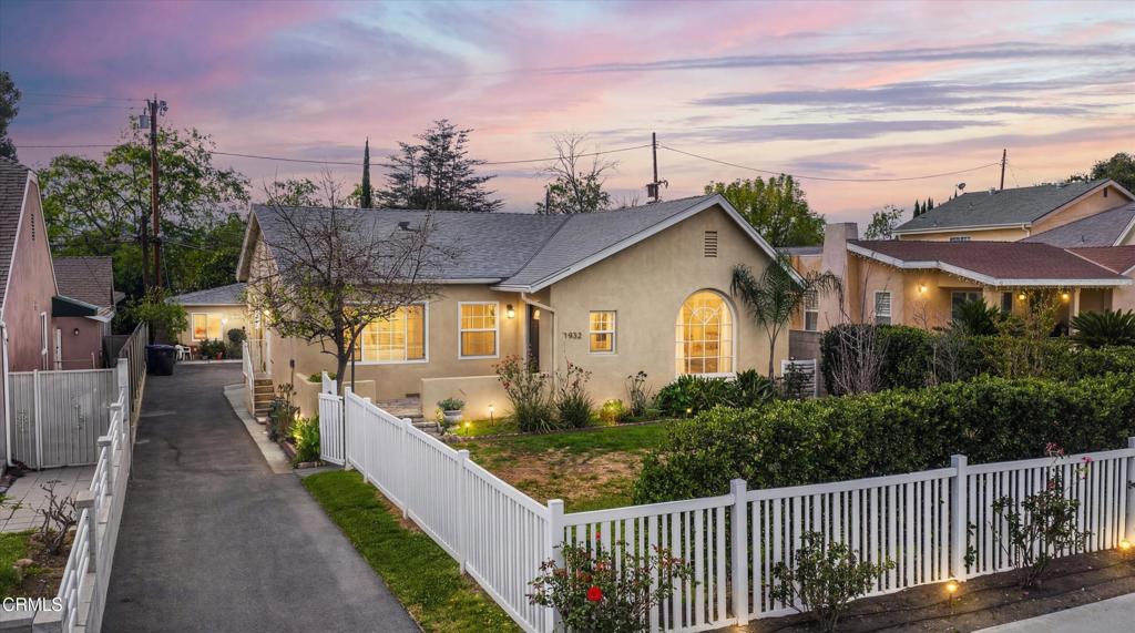 1932 E Washington Boulevard