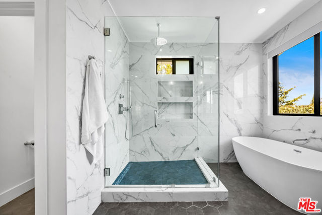 4841 Minden Place, Los Angeles CA: https://media.crmls.org/mediaz/7e4f0c59-a12a-48ba-a1b5-266beb2c6ae1.jpg