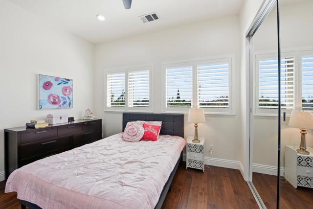 43141 Continental Drive, Fremont CA: https://media.crmls.org/mediaz/7e4f27ef-4007-44b9-b688-009d288fd029.jpg