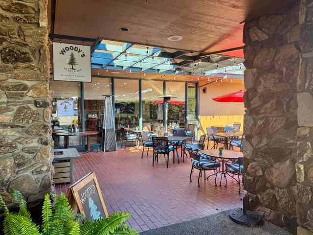 64 Del Mesa Carmel, Carmel CA: https://media.crmls.org/mediaz/7e4fc023-54a6-4b52-998a-5bd699f8459b.jpg