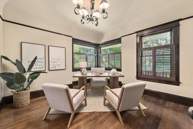 302 Los Gatos Boulevard, Los Gatos CA: https://media.crmls.org/mediaz/7e5047be-c598-4a27-88e3-de8d95785779.jpg