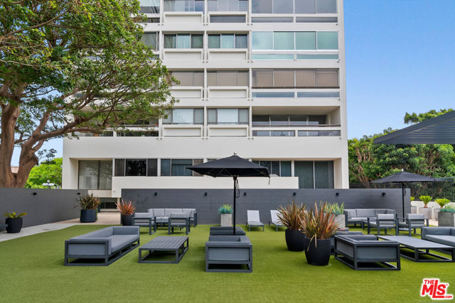 2220 Avenue Of The Stars, Los Angeles CA: https://media.crmls.org/mediaz/7e505a81-c9be-4aff-9400-989e23d81916.jpg