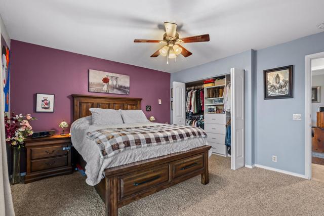 Home for Sale in Lakeside
