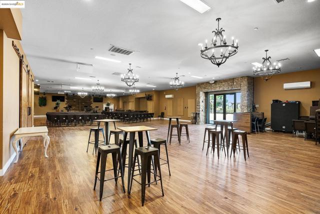3501 Byer Road, Byron CA: https://media.crmls.org/mediaz/7e51ab15-9e43-4d41-98f7-2e995655fd48.jpg