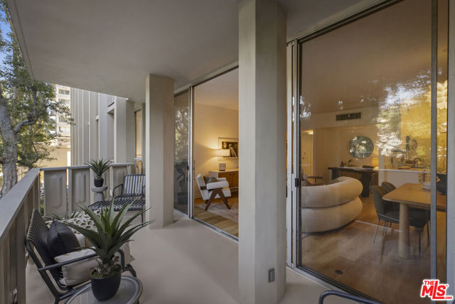 4455 Los Feliz Boulevard, 204 photo 13