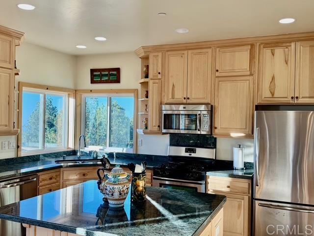 Detail Gallery Image 14 of 47 For 32771 Birch Hill Rd, Palomar Mountain,  CA 92060 - 2 Beds | 2 Baths