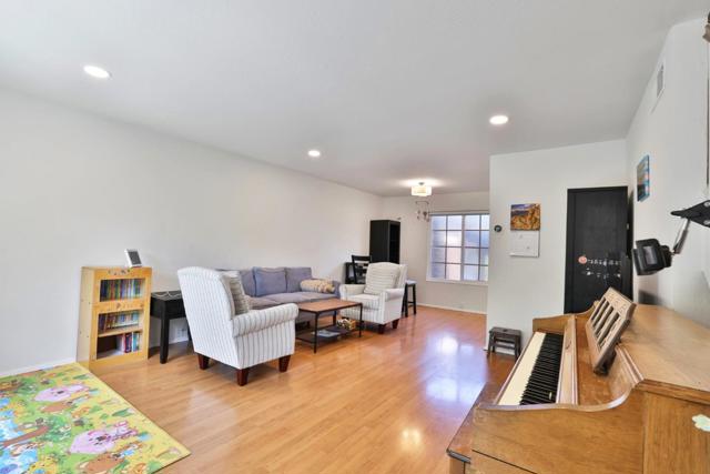 42955 Corte Verde, Fremont CA: https://media.crmls.org/mediaz/7e5340bf-df71-408f-a180-11a165e8d175.jpg