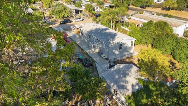 33615 Orange Street, Wildomar CA: https://media.crmls.org/mediaz/7e53d714-b1d1-40f9-872a-5736f5c0624c.jpg