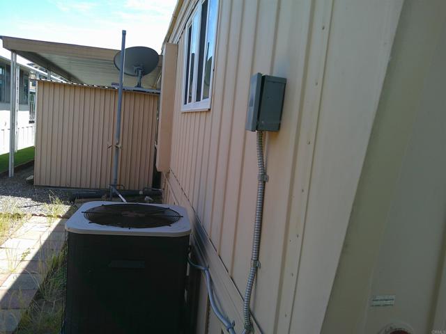 Detail Gallery Image 19 of 21 For 410 S 1st St Spc 62,  El Cajon,  CA 92019 - 2 Beds | 2 Baths