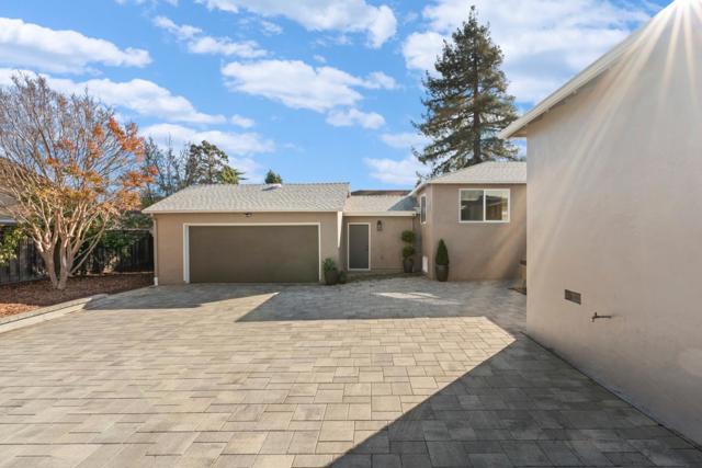 2105 Stratford Way, San Mateo CA: https://media.crmls.org/mediaz/7e54a003-4b74-4d36-8dc2-c0a60e7e1d26.jpg