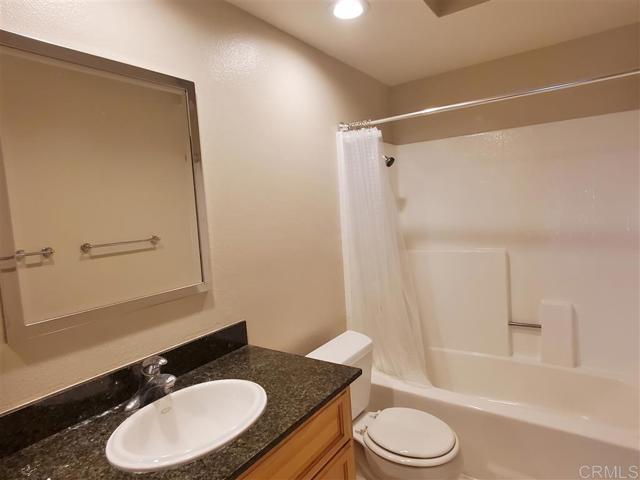 Detail Gallery Image 31 of 35 For 6808 Watercourse Dr, Carlsbad,  CA 92011 - 3 Beds | 2/1 Baths