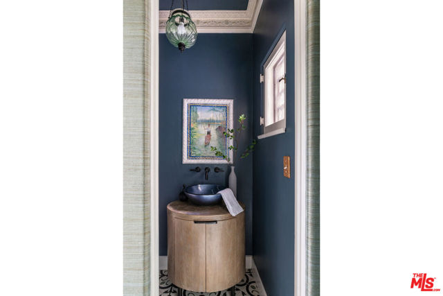 540 Mount Washington Drive, Los Angeles CA: https://media.crmls.org/mediaz/7e558920-60c3-41f7-b0e8-26bbad2ab72b.jpg