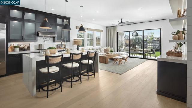 2892 Lakeshore Avenue, Tracy CA: https://media.crmls.org/mediaz/7e55e703-08fc-4294-84b9-59e65c0dc42b.jpg