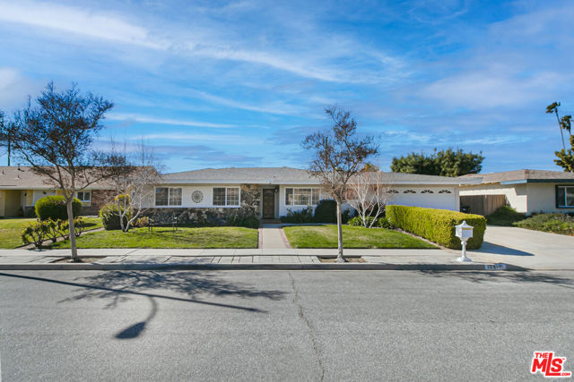1091 Vallejo Avenue photo 3
