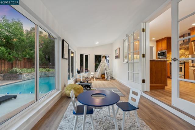 36 Playa Ct, San Ramon CA: https://media.crmls.org/mediaz/7e5664ba-1df2-437b-a82a-95d162ec840e.jpg