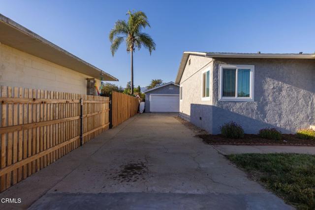 Detail Gallery Image 3 of 14 For 291 Larmier Ave, Oak View,  CA 93022 - 2 Beds | 1 Baths