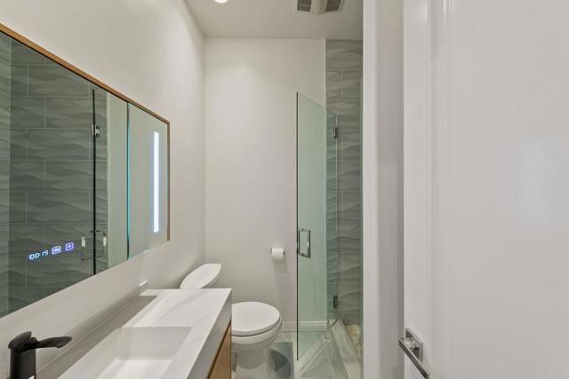 30330 Via Maria Elena, Bonsall CA: https://media.crmls.org/mediaz/7e56ef9f-7e15-4d8a-8b0f-2ab824abbcc5.jpg