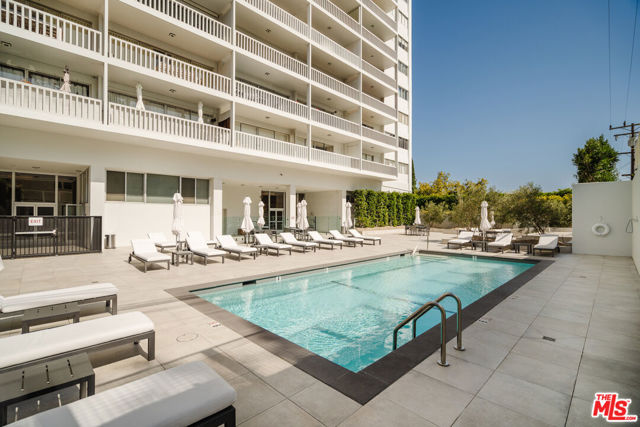 999 Doheny Drive, West Hollywood, California 90069, 1 Bedroom Bedrooms, ,1 BathroomBathrooms,Condominium,For Sale,Doheny,24396199