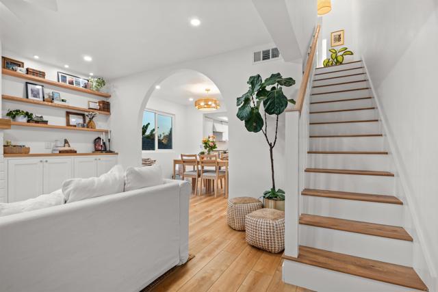 Detail Gallery Image 9 of 27 For 334 S Myers St #1,  Oceanside,  CA 92054 - 2 Beds | 2 Baths