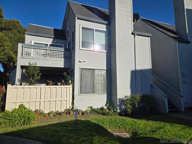 3784 Stoneglen, Richmond CA: https://media.crmls.org/mediaz/7e592222-dc93-47b0-8f33-5ea590fa3489.jpg