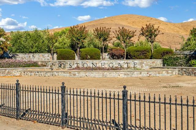 5955 Diablo Hills Road, Tres Pinos CA: https://media.crmls.org/mediaz/7e59d4a1-7d88-4482-a3a2-25a401e085b3.jpg