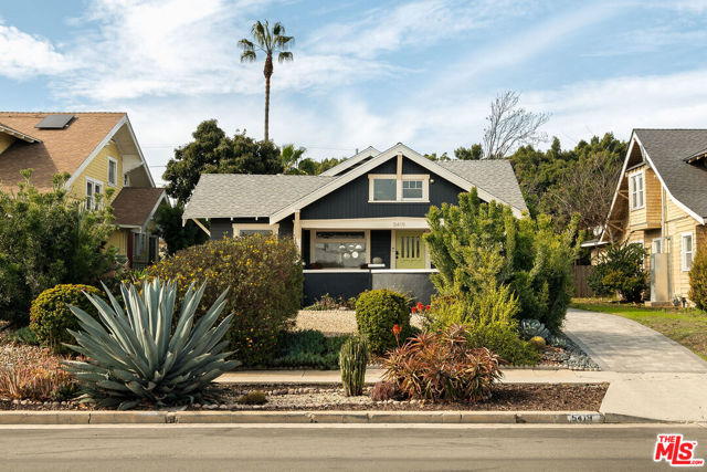 5419 10th Avenue, Los Angeles, California 90043, 4 Bedrooms Bedrooms, ,1 BathroomBathrooms,Single Family Residence,For Sale,10th,25481097