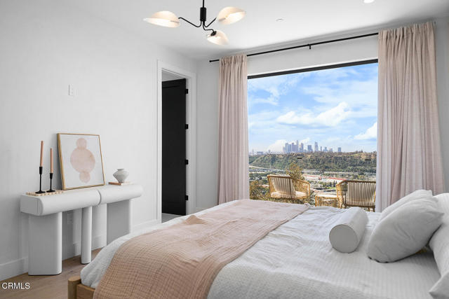 Detail Gallery Image 11 of 34 For 812 W Avenue 37, Los Angeles,  CA 90065 - 3 Beds | 2/1 Baths