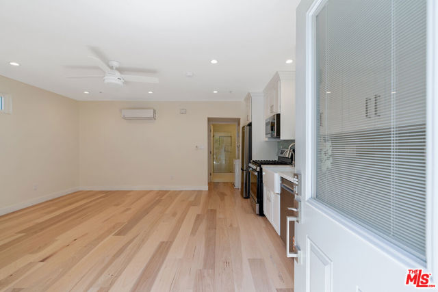 4632 Mioland Drive, Los Angeles CA: https://media.crmls.org/mediaz/7e5b9ae9-d1f9-455d-b2ed-a839b55e8764.jpg